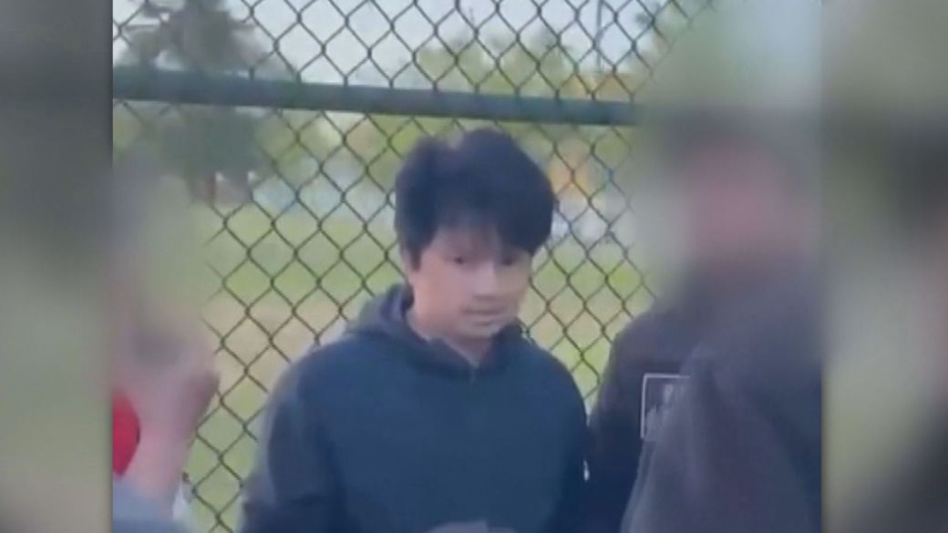 拉普拉普音乐节的参与者表示,他在嫌疑人试图逃离现场时抓住了他